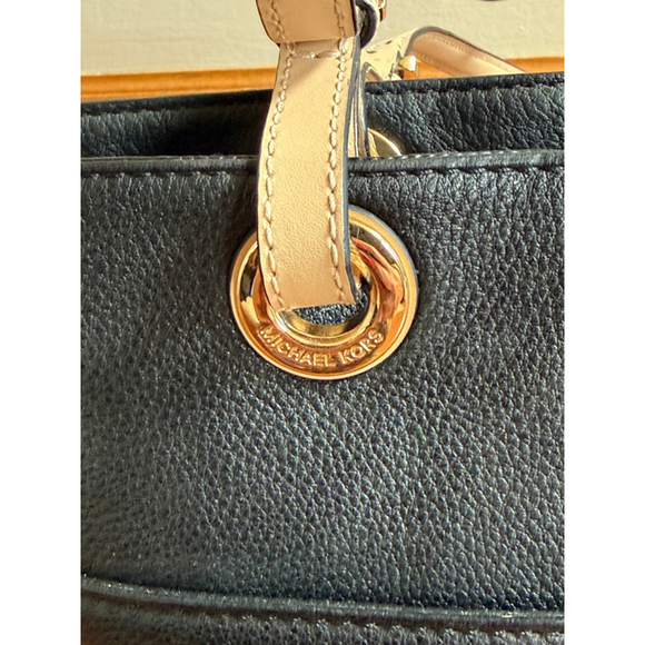 Michael Kors Black and Tan Tote Purse EUC - Picture 5 of 8